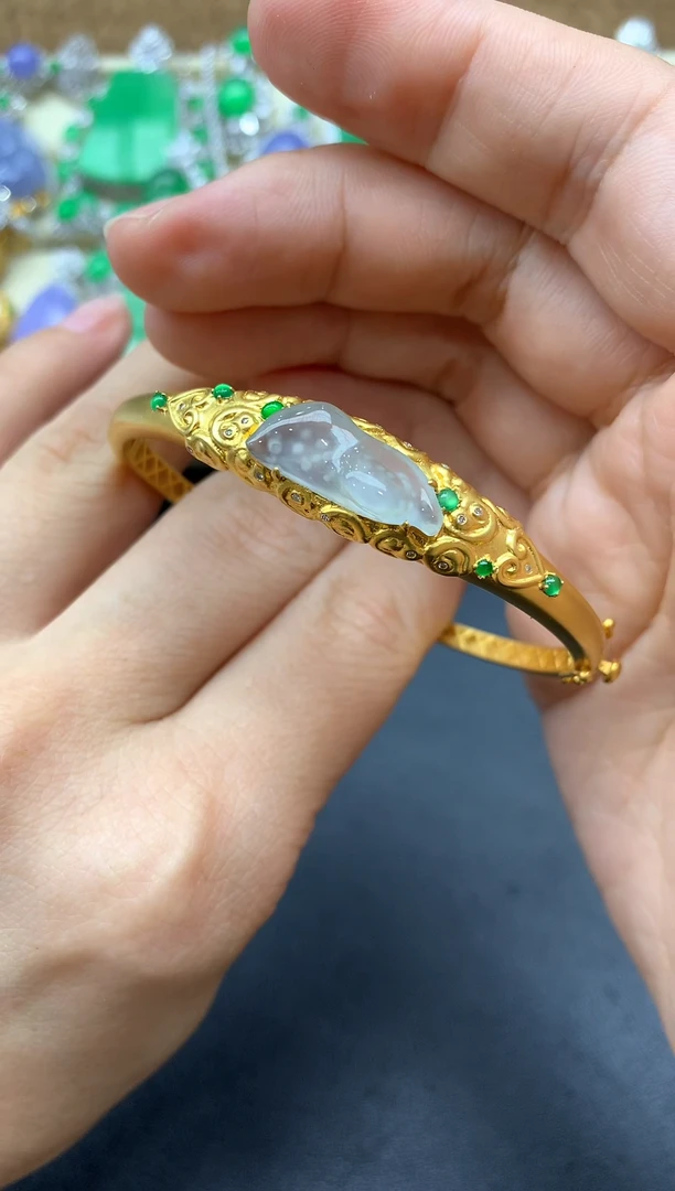 【闪购商品】翡翠手镯18K金镶嵌426-中国好珍宝