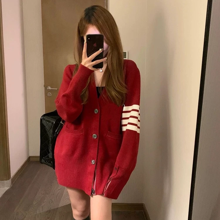 081【沉香轻水】大版学院风圣诞针织开衫设计感显白别致v领上衣