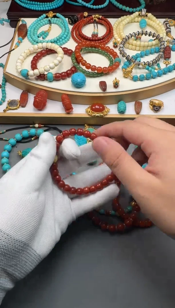 18K金镶嵌手串南红玛瑙沙*～11111