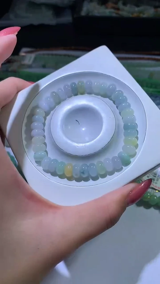 颈饰未镶嵌翡翠ZX018801