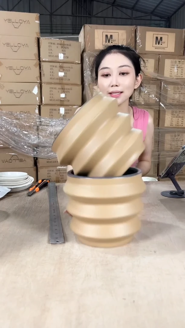 2肚肚盆棕色小号15x14