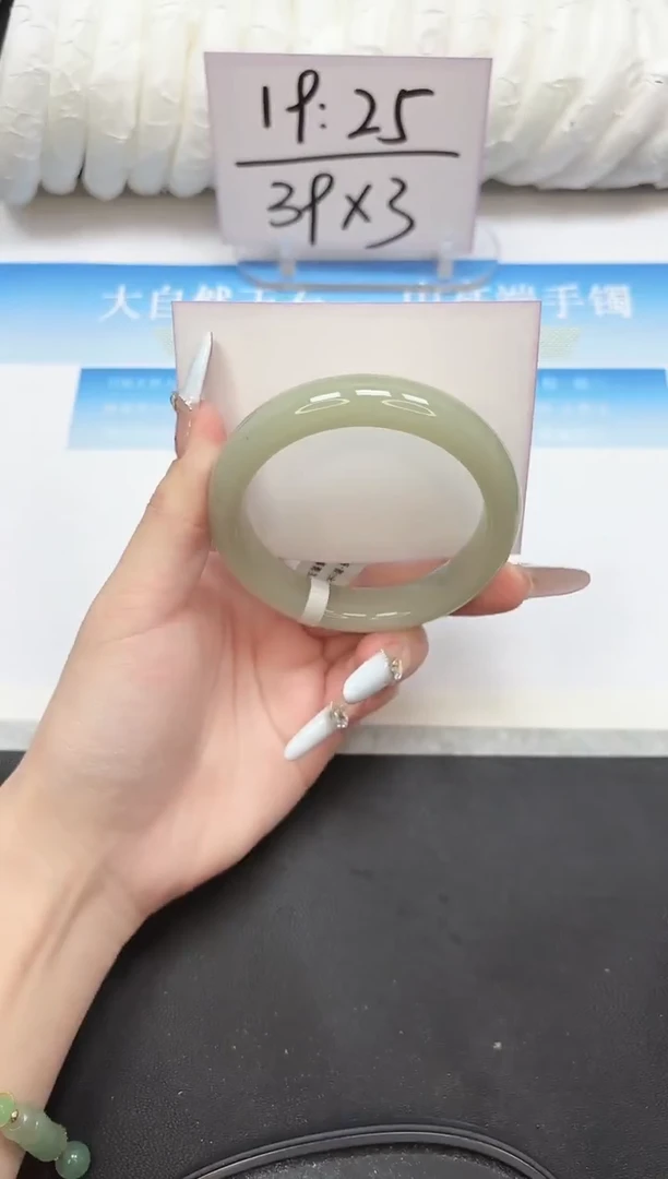 未镶嵌手镯石英质玉11-58