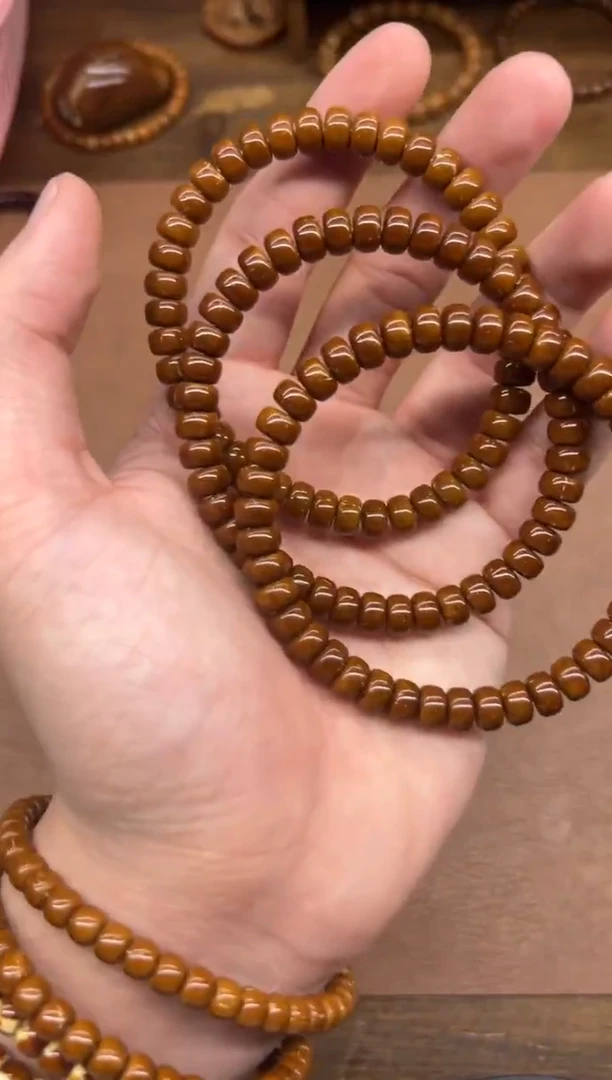 手串紫金鼠A822 咖皮5*8鼠尖纯肉