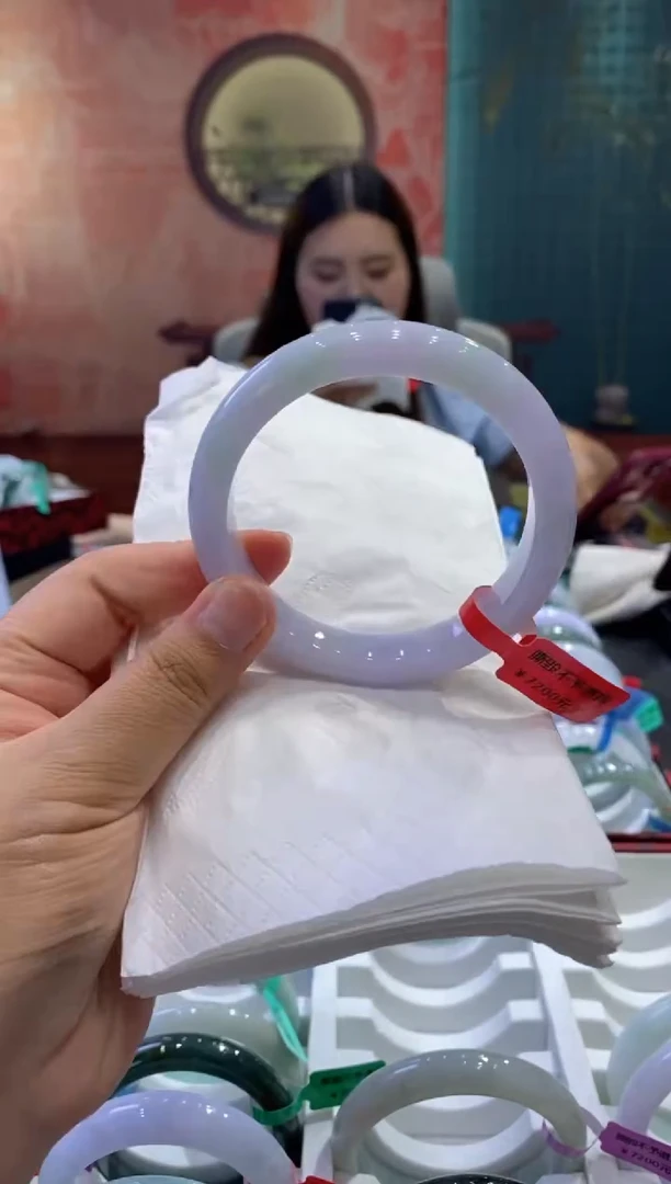 翡翠手镯未镶嵌多人0007514