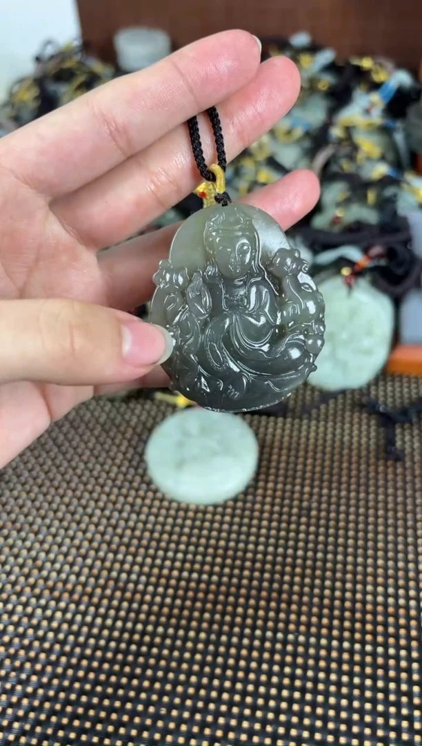 【闪购商品】和田玉颈饰未镶嵌1