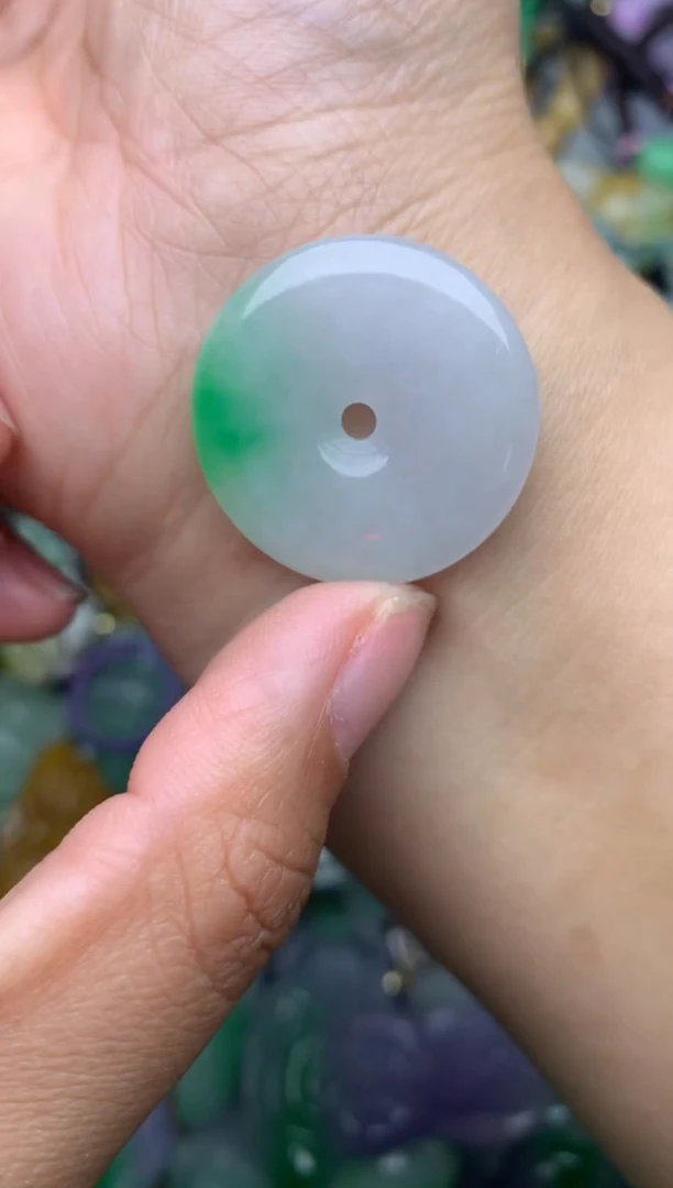 颈饰未镶嵌翡翠缅甸翡翠吊坠