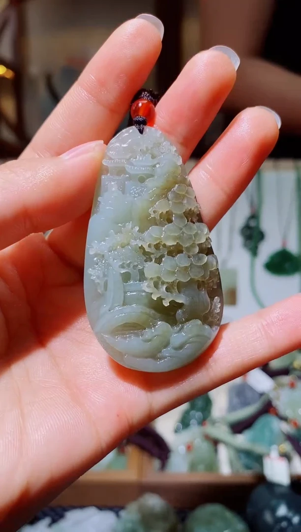 颈饰未镶嵌和田玉1