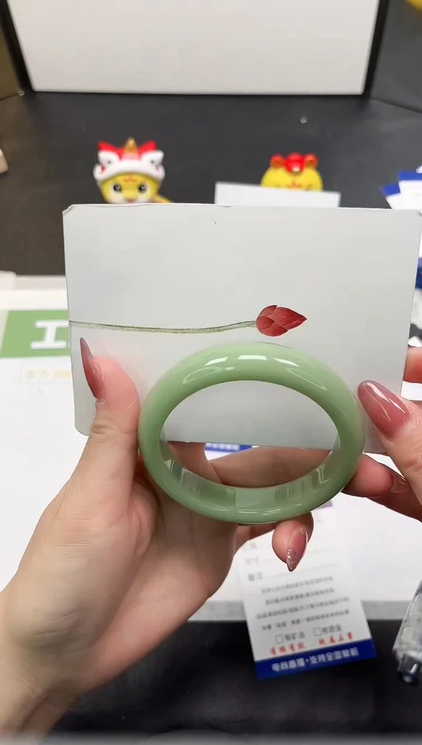 【闪购商品】石英质玉手镯未镶嵌158-60.2