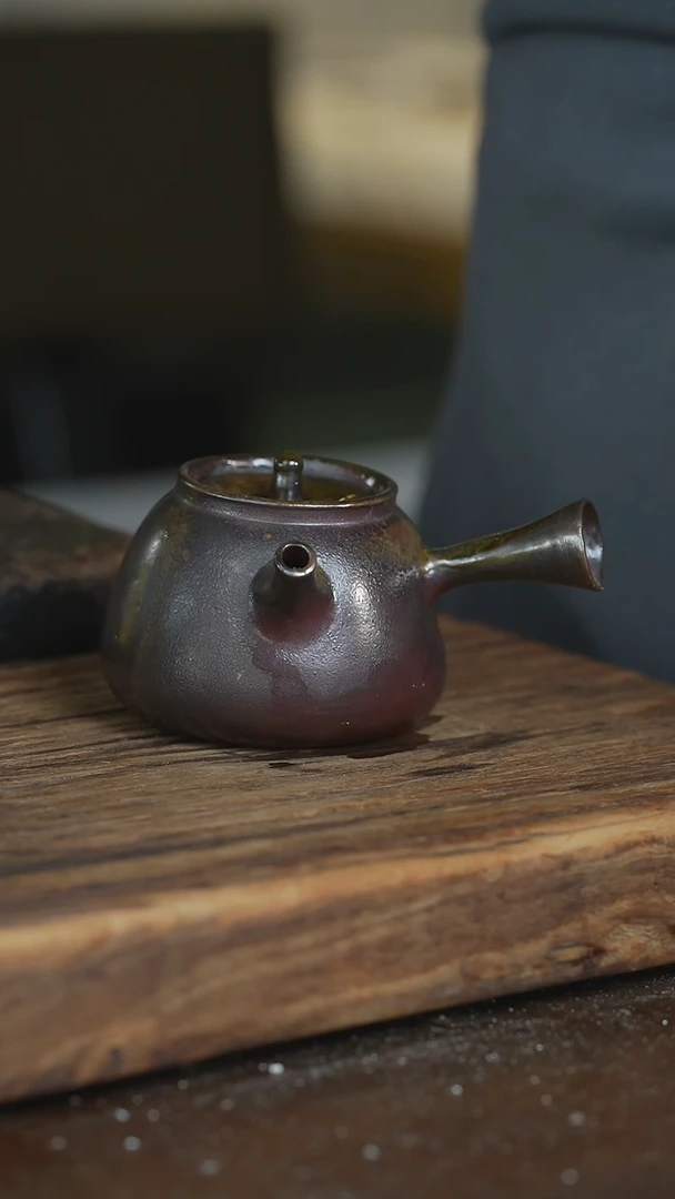 【闪购商品】1浪鬼柴烧龙窑系列 壶 微瑕