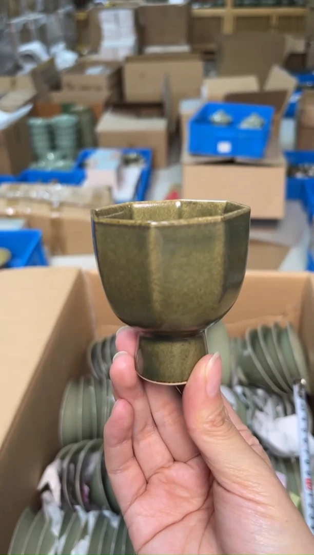 陶瓷茶叶末釉八方高足杯