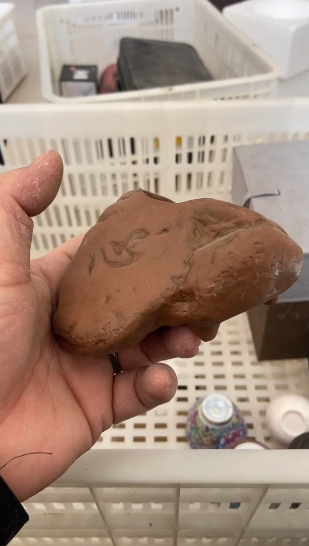 无运费险有瑕疵的摄影的产品有使用过的痕迹有点脏介意勿拍