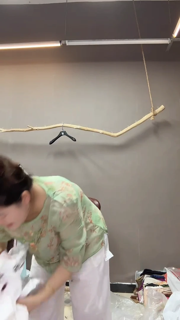 沐小睿服饰麻衣457