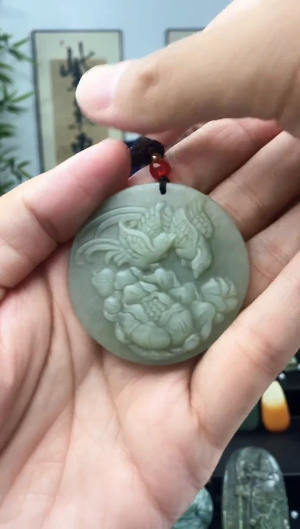 和田玉未镶嵌颈饰1