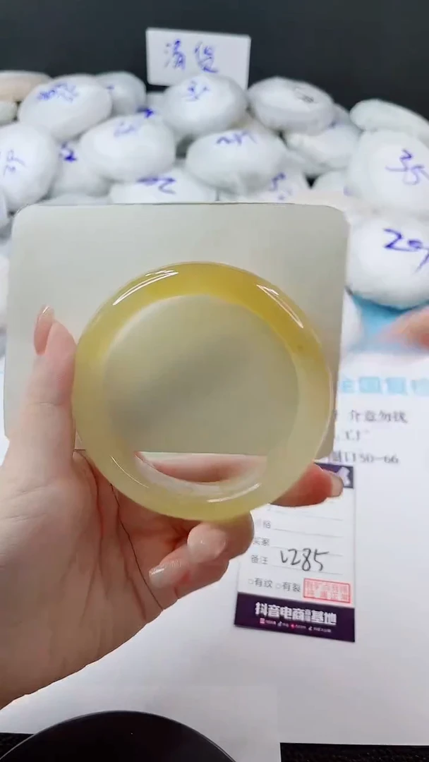 未镶嵌手镯石英质玉多样性发货V285-64