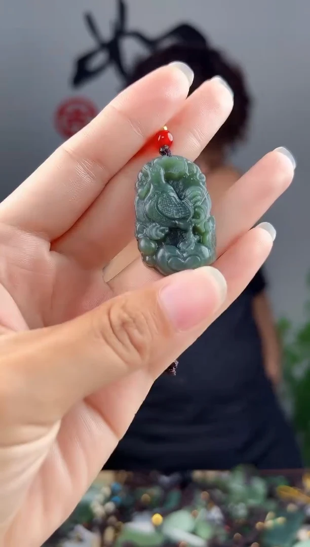 和田玉未镶嵌颈饰拍一发一，多样性发货