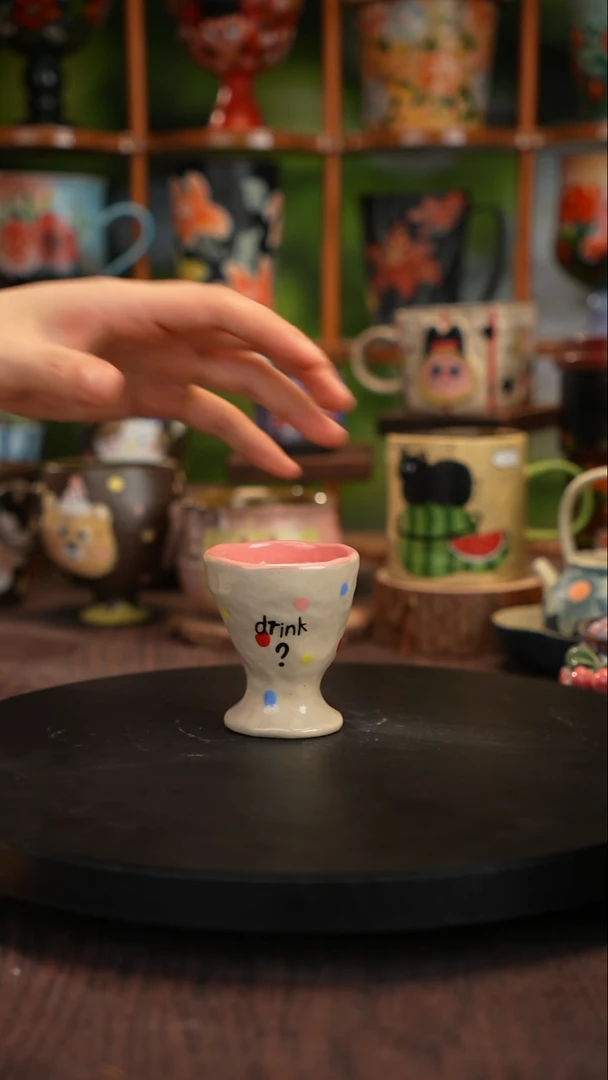釉下手绘陶瓷杯子