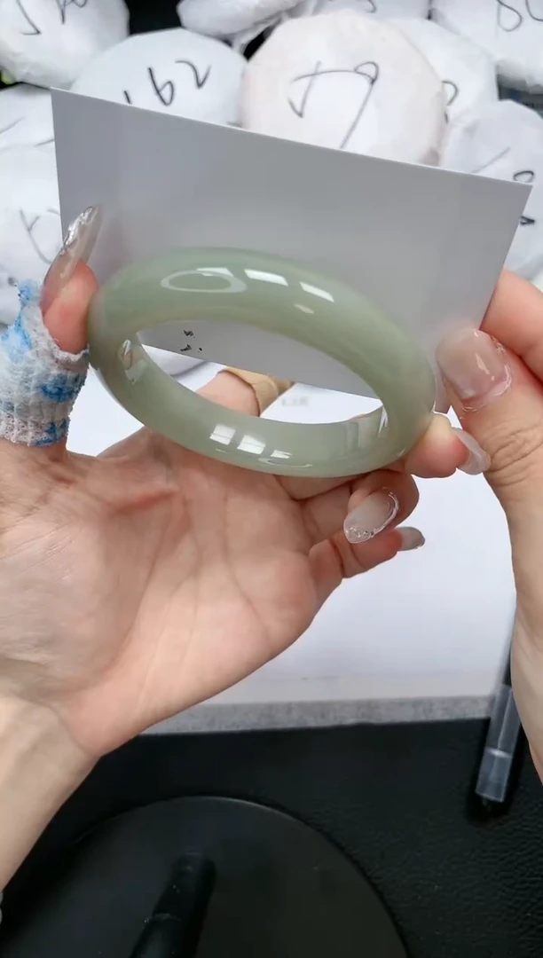 石英质玉手镯未镶嵌A483