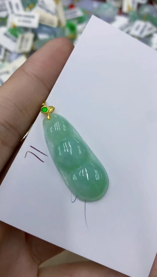颈饰未镶嵌翡翠11111111111