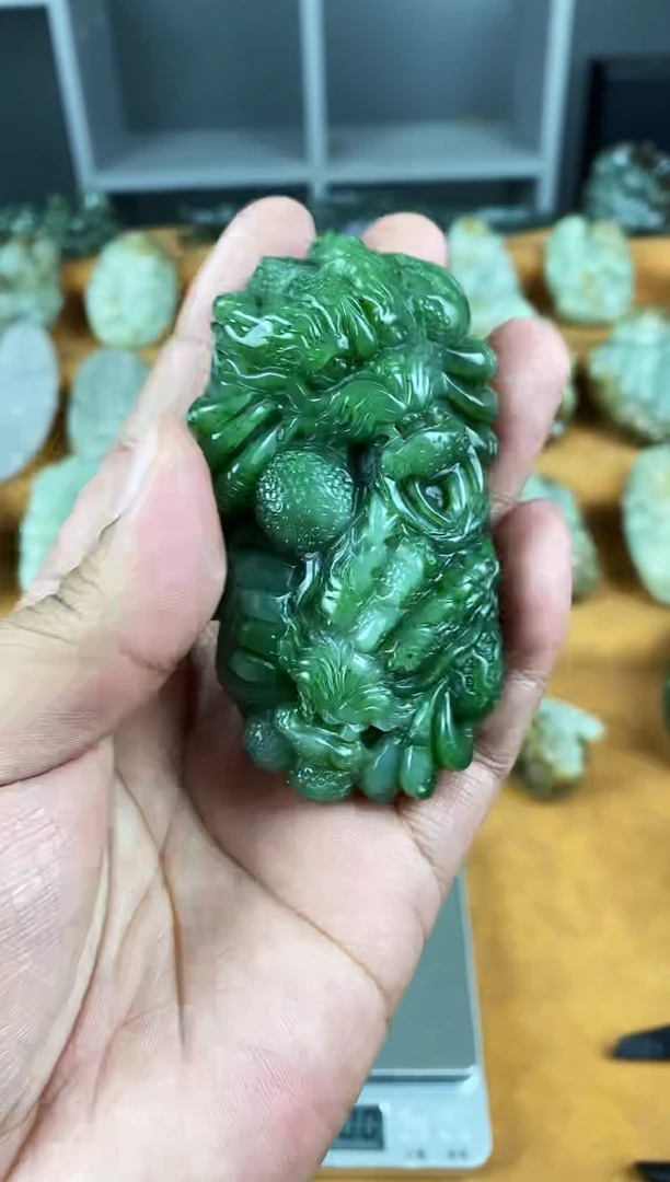 未镶嵌和田玉挂件1