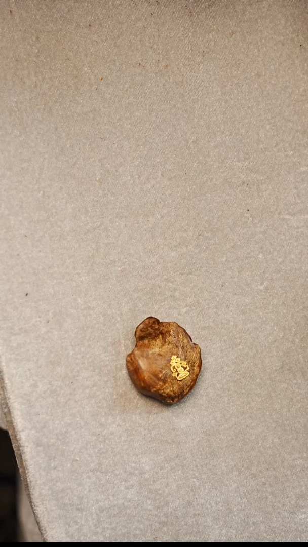 沉香沉香碎屑老惠安沉水随形碎料3.9g 03359