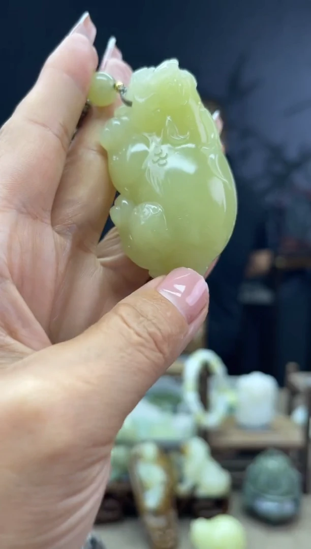 颈饰未镶嵌和田玉1