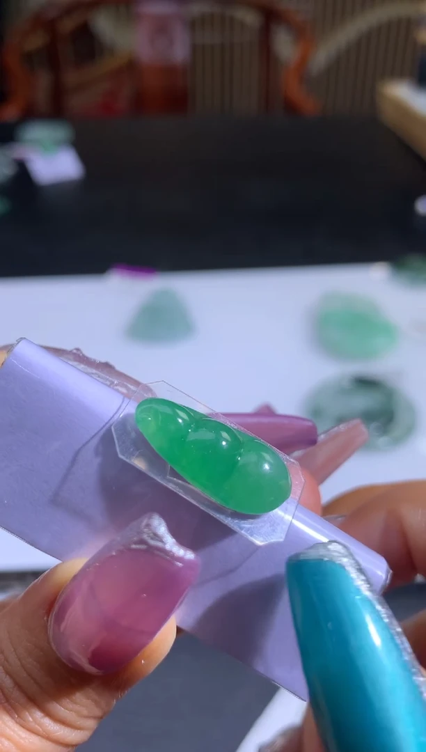 未镶嵌定制翡翠y****米翡翠