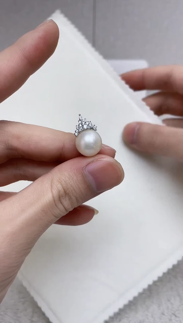 颈饰银S925镶嵌海水珍珠