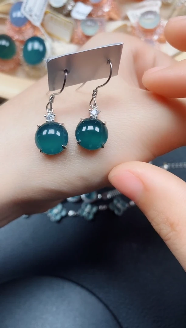 【闪购商品】翡翠耳饰银S925镶嵌翡翠