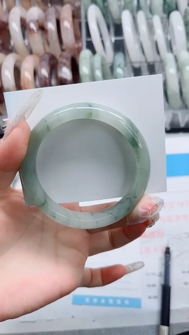 【闪购商品】石英质玉手镯未镶嵌A197-59