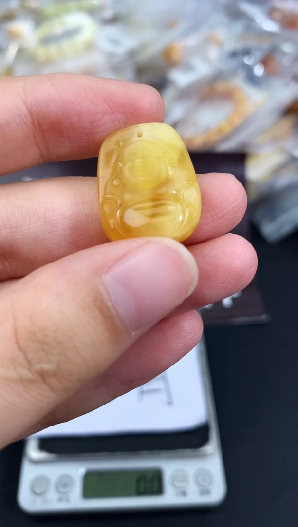 蜜蜡未镶嵌珠宝奇石30