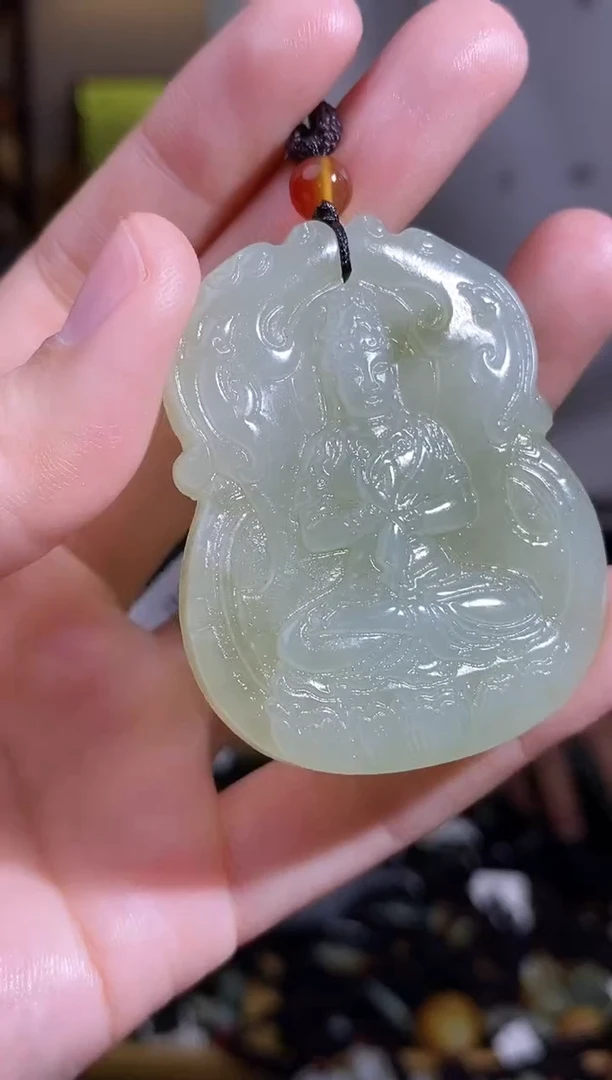 颈饰未镶嵌和田玉1