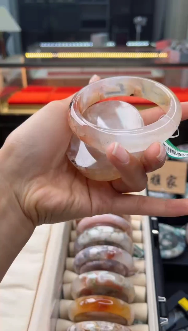 石英质玉手镯未镶嵌61圈口（赠送镯心）6682316