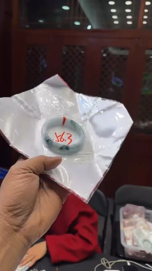 【闪购商品】翡翠手镯未镶嵌手镯