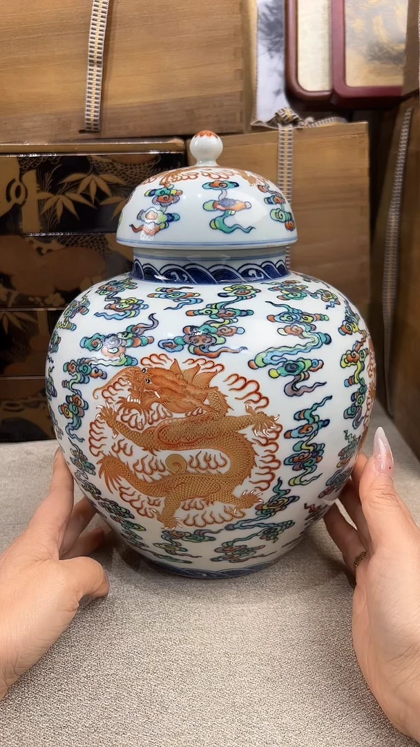 陶瓷回流斗彩五爪龙纹瓷器