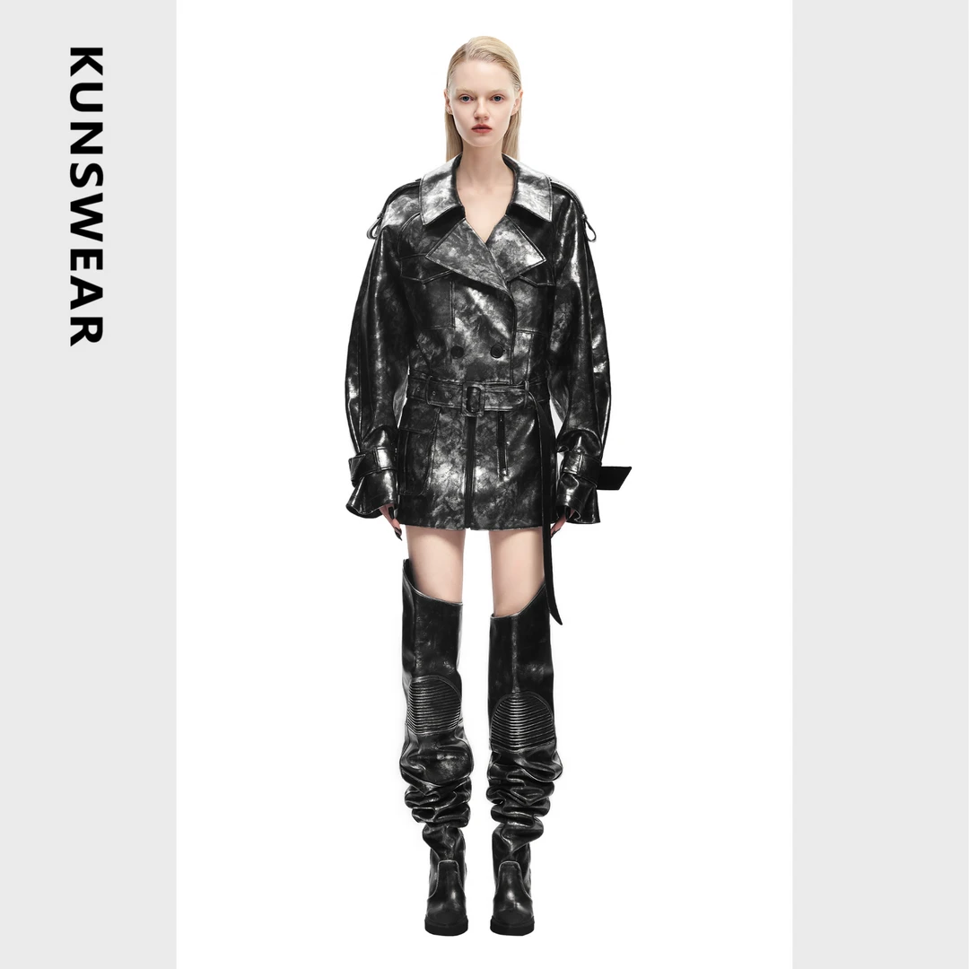 KUNSWEAR/琨丝薇尔25FA 时尚前卫朋克机能擦银皮短外套 836002200