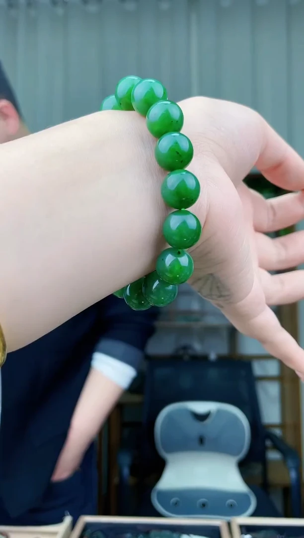 【闪购商品】和田玉挂件未镶嵌拍一发一，多样性发货！