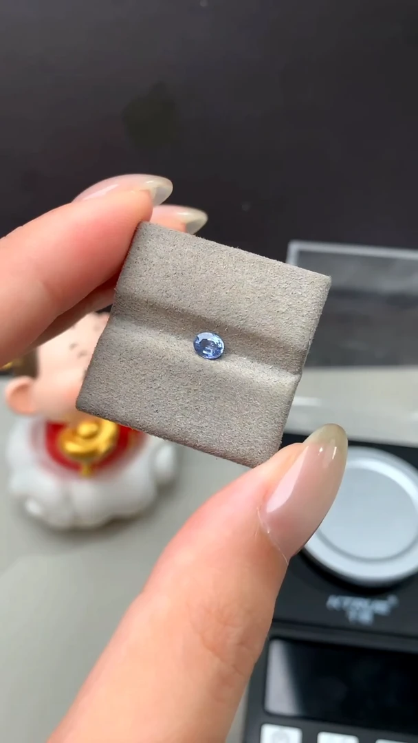 蓝宝石裸石未镶嵌斯里兰卡蓝宝石