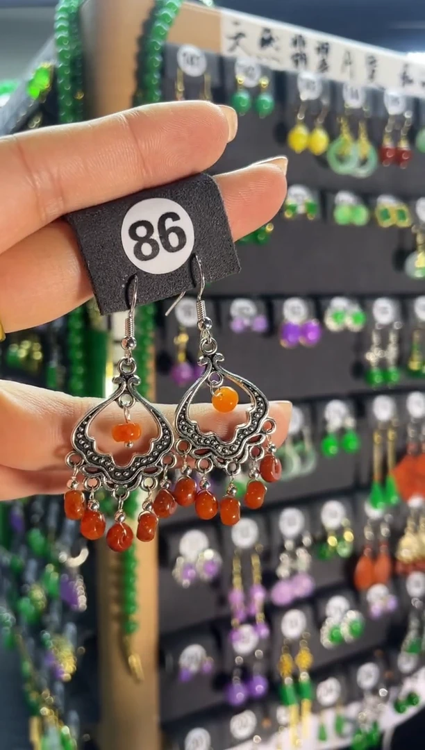 【闪购商品】翡翠耳饰银S925镶嵌86...