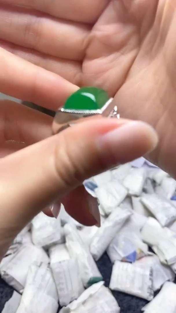 满色吊坠 所见即所得！