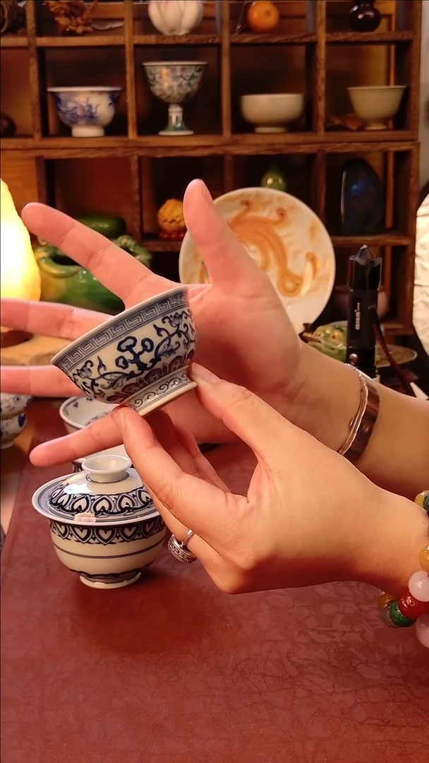 【手工手绘青花林芝主人杯】