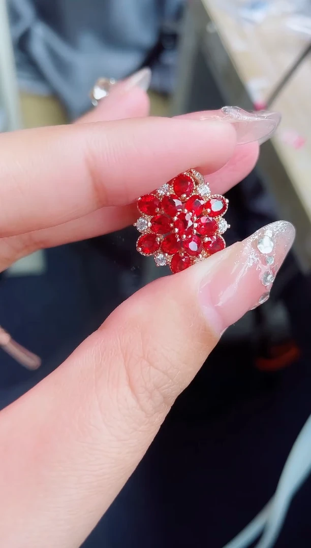 【闪购商品】彩色蓝宝石戒指银S925镶嵌戒指