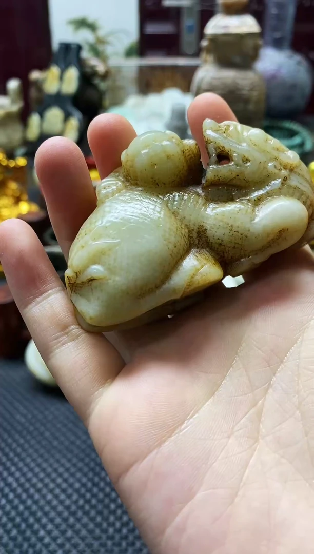 未镶嵌和田玉挂件麒麟