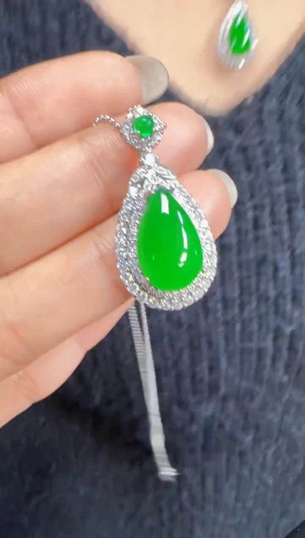 未镶嵌定制翡翠翡翠吊坠12