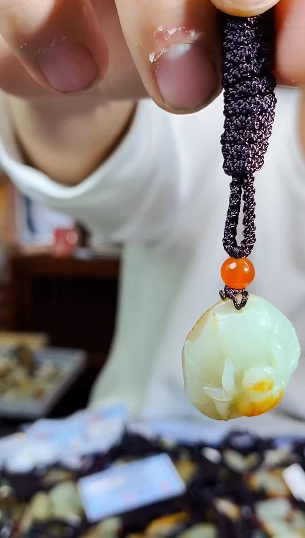 【闪购商品】和田玉颈饰未镶嵌1