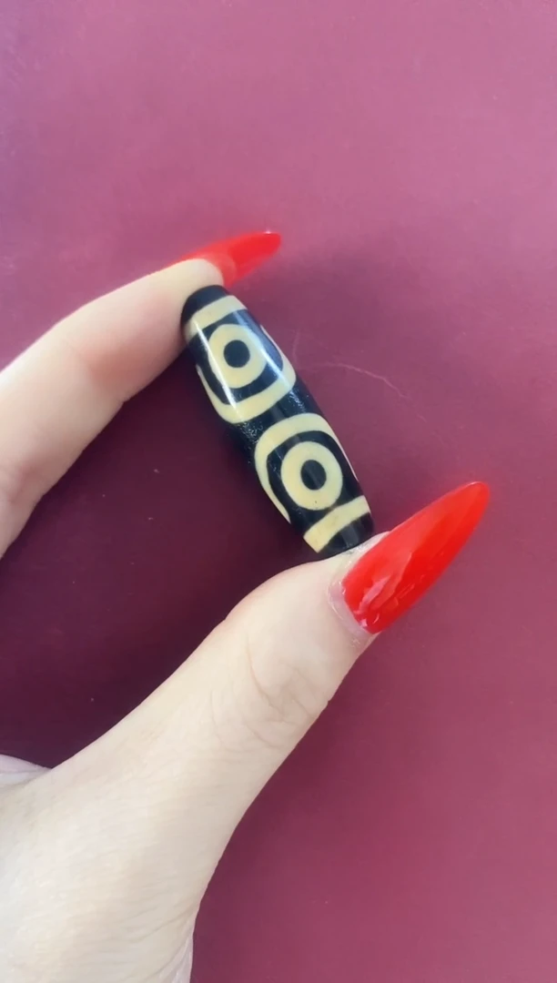 玛瑙/玉髓颈饰合金聚缘手工古法宝盖三