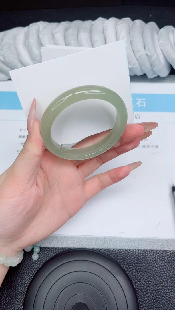 石英质玉手镯未镶嵌255-58