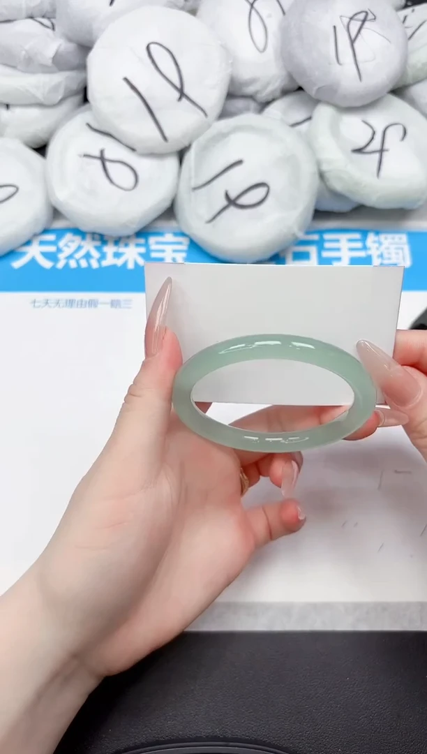 未镶嵌手镯石英质玉100-58