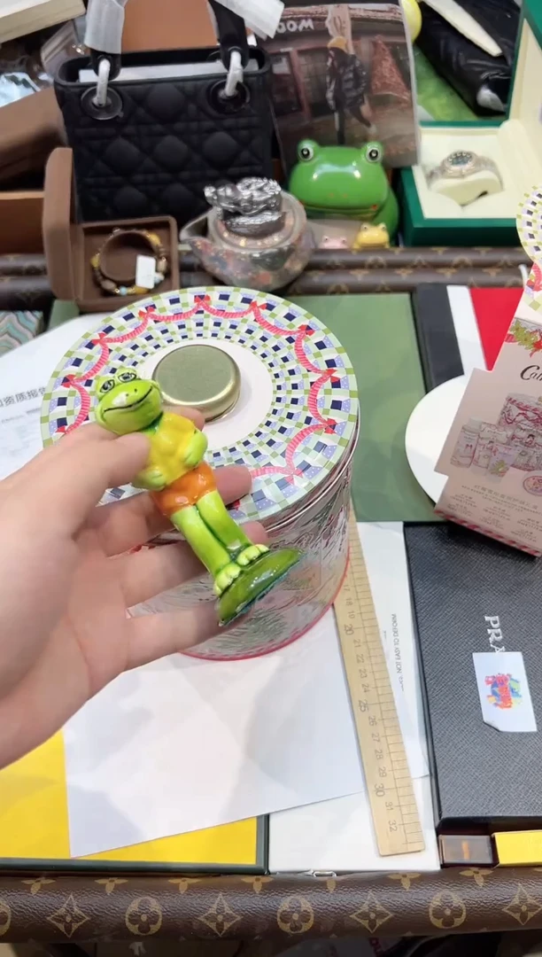 红莓雪松香氛礼盒..