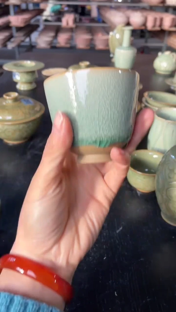 耀州窑仰山百级碎杯子微瑕