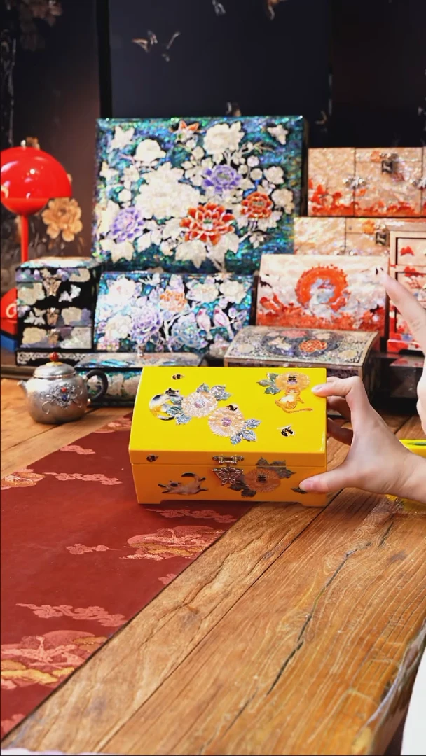 【闪购商品】瓷片豆包家推荐螺钿首饰盒